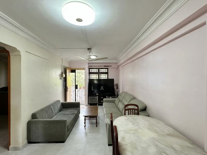 525 Bedok North Street 3, 525 Bedok North Street 3, 2 Bedrooms, 721 sqft, HDB Flat For Sale, by Bala .S, 500239002 - Living Room - PropertyGuru.com.sg