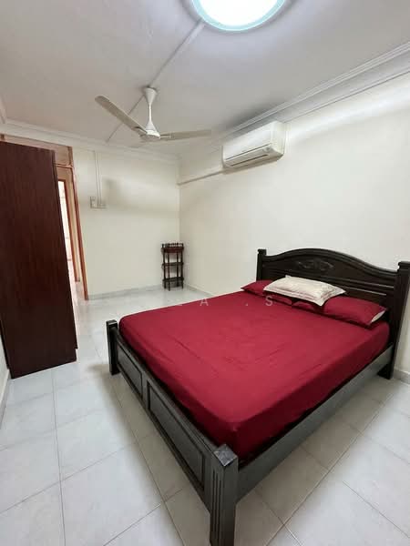 525 Bedok North Street 3, 525 Bedok North Street 3, 2 Bedrooms, 721 sqft, HDB Flat For Sale, by Bala .S, 500239002 - Bedroom - PropertyGuru.com.sg