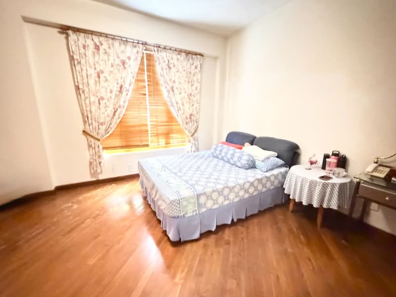 Villa Marina, 21 Jalan Sempadan, East Coast / Marine Parade, 2 Bedrooms, 1,518 sqft, Condominium For Sale, by Lee Alastair, 500239007 - PropertyGuru.com.sg