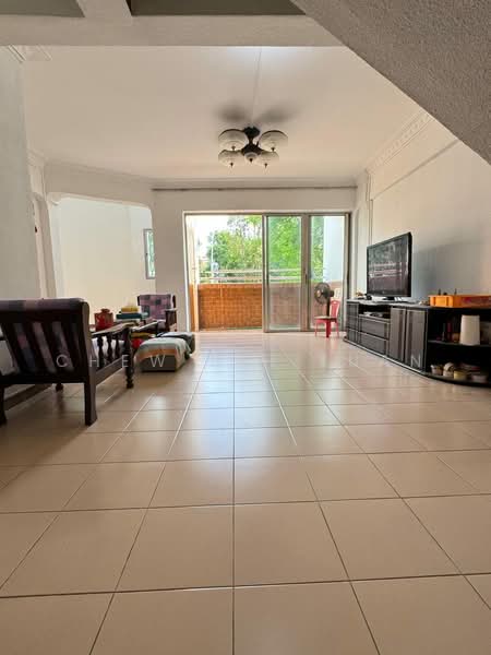 141 Lorong Ah Soo, 141 Lorong Ah Soo, Hougang / Punggol / Sengkang, 3 Bedrooms, 1,571 sqft, HDB Flat For Sale, by Chew Lih Yuan, 500239009 - Living Room - PropertyGuru.com.sg