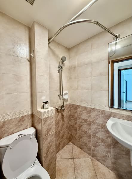 The Princeton, 2 Ewe Boon Road, 2 Bedrooms, 861 sqft, Apartment For Sale, by Elaine Goh, 500239021 - Bathroom - PropertyGuru.com.sg