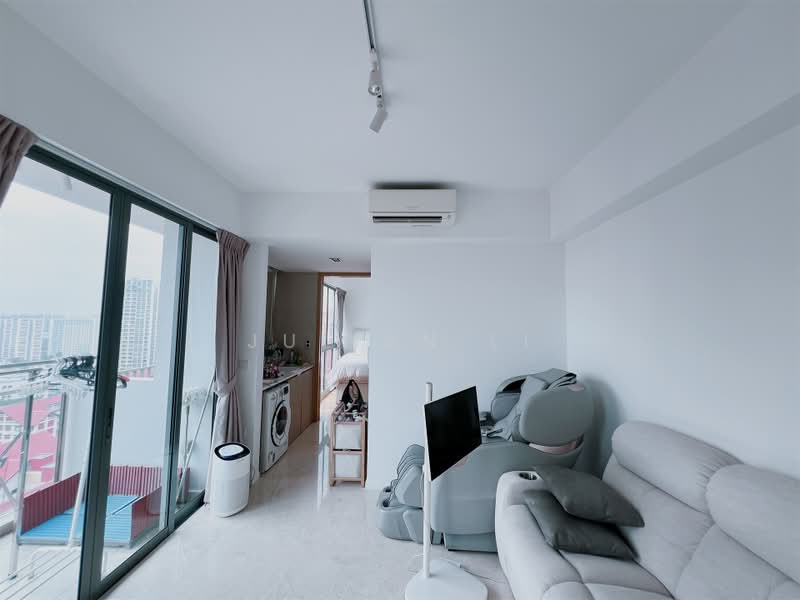 Thomson Three, 41 Bright Hill Drive, 1 Bedroom, 495 sqft, Condominium For Sale, by Julian Li, 500239024 - Living Room - PropertyGuru.com.sg