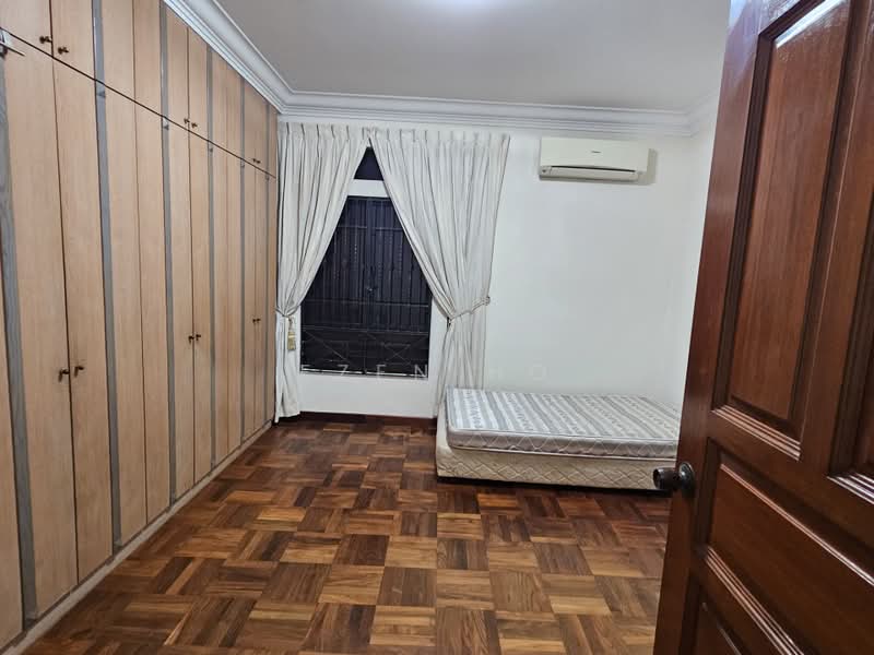 Huge room with ensuite bathroom, Recreation Road, Room Rental, 160 sqft, Semi-Detached House For Rent, by Ezen Ho, 500239030 - Bedroom - PropertyGuru.com.sg