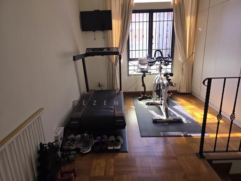 Huge room with ensuite bathroom, Recreation Road, Hougang / Punggol / Sengkang, Room Rental, 160 sqft, Semi-Detached House For Rent, by Ezen Ho, 500239030 - Gym - PropertyGuru.com.sg