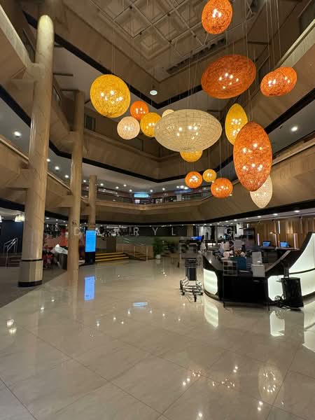 Furama City Centre, 60 Eu Tong Sen Street, Boat Quay / Raffles Place / Marina, 441 sqft, Mall Shop For Rent, by Darryl Ng, 500239039 - Lobby - CommercialGuru.com.sg
