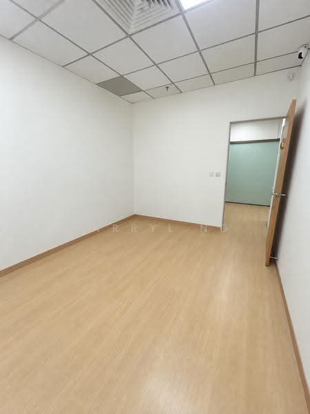 Furama City Centre, 60 Eu Tong Sen Street, Boat Quay / Raffles Place / Marina, 441 sqft, Mall Shop For Rent, by Darryl Ng, 500239039 - Interior - CommercialGuru.com.sg