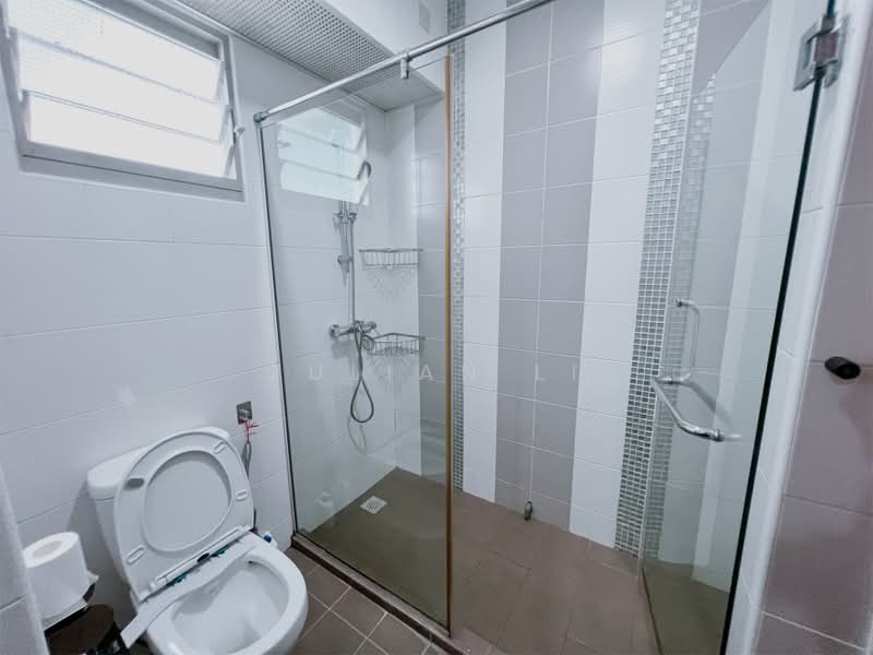 127C Kim Tian Road, 127C Kim Tian Road, 2 Bedrooms, 495 sqft, HDB Flat For Sale, by Julian Li, 500239041 - Bathroom - PropertyGuru.com.sg