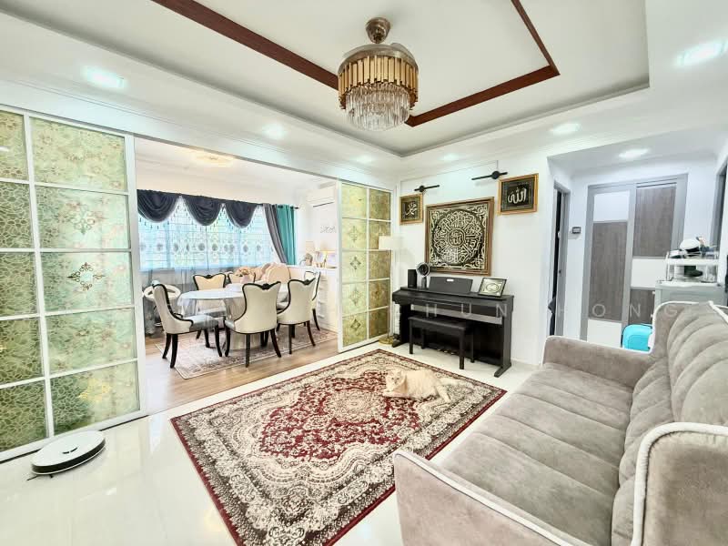 724 Pasir Ris Street 72, 724 Pasir Ris Street 72, 3 Bedrooms, 1,334 sqft, HDB Flat For Sale, by Darren Koh Chun Hong, 500239045 - Living Room - PropertyGuru.com.sg