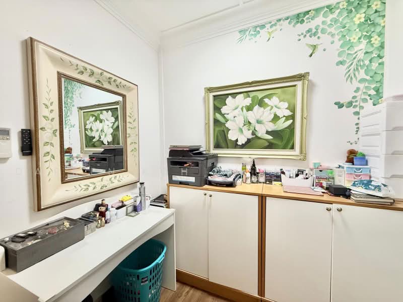 724 Pasir Ris Street 72, 724 Pasir Ris Street 72, 3 Bedrooms, 1,334 sqft, HDB Flat For Sale, by Darren Koh Chun Hong, 500239045 - PropertyGuru.com.sg