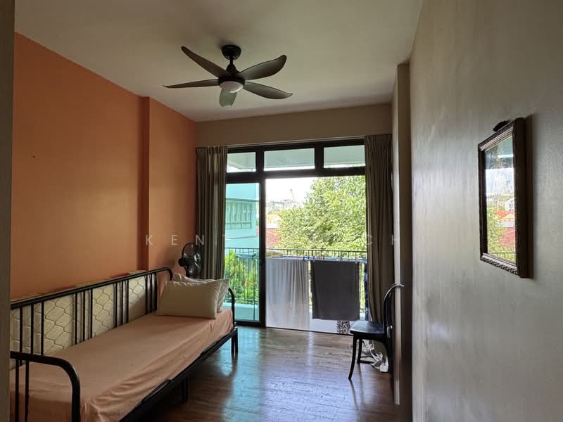 Varsity Park Condominium, 36 West Coast Road, 3 Bedrooms, 1,367 sqft, Condominium For Sale, by Kent Lim CH, 500239046 - Common Room-1 - PropertyGuru.com.sg