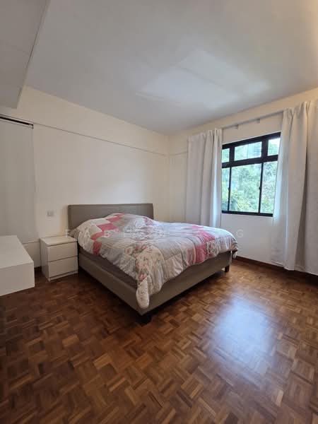 Hillside Mansions, 24 - 26 Hillside Drive, 3 Bedrooms, 1,141 sqft, Condominium For Rent, by Fabian Ang, 500239048 - Master Bedroom - PropertyGuru.com.sg