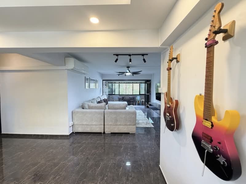 232 Tampines Street 21, 232 Tampines Street 21, Pasir Ris / Tampines, 3 Bedrooms, 1,302 sqft, HDB Flat For Sale, by Fai Muni, 500239085 - Living Room - PropertyGuru.com.sg