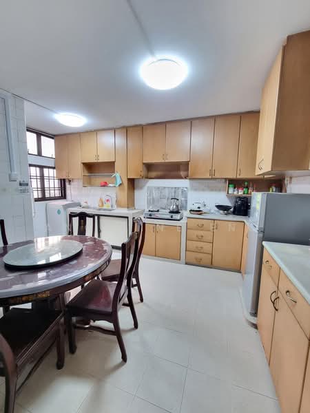 287 Bukit Batok East Avenue 3, 287 Bukit Batok East Avenue 3, Room Rental, 150 sqft, HDB Flat For Rent, by Angeline Eng, 500239088 - PropertyGuru.com.sg