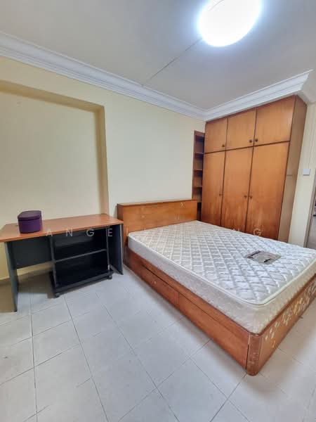 287 Bukit Batok East Avenue 3, 287 Bukit Batok East Avenue 3, Room Rental, 150 sqft, HDB Flat For Rent, by Angeline Eng, 500239088 - PropertyGuru.com.sg