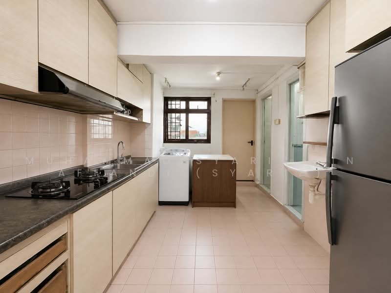 41 Sims Drive, 41 Sims Drive, 3 Bedrooms, 710 sqft, HDB Flat For Sale, by Muhammad Syariz Bin Affandi (Syariz), 500239094 - Kitchen - PropertyGuru.com.sg