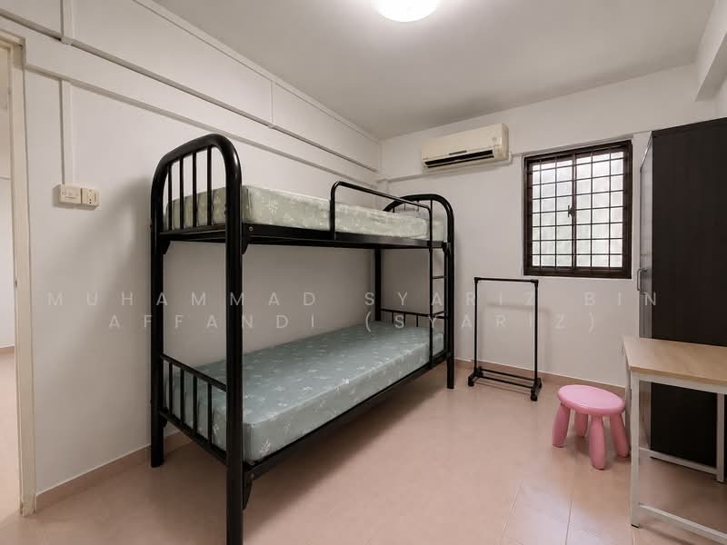 41 Sims Drive, 41 Sims Drive, 3 Bedrooms, 710 sqft, HDB Flat For Sale, by Muhammad Syariz Bin Affandi (Syariz), 500239094 - Bedroom - PropertyGuru.com.sg