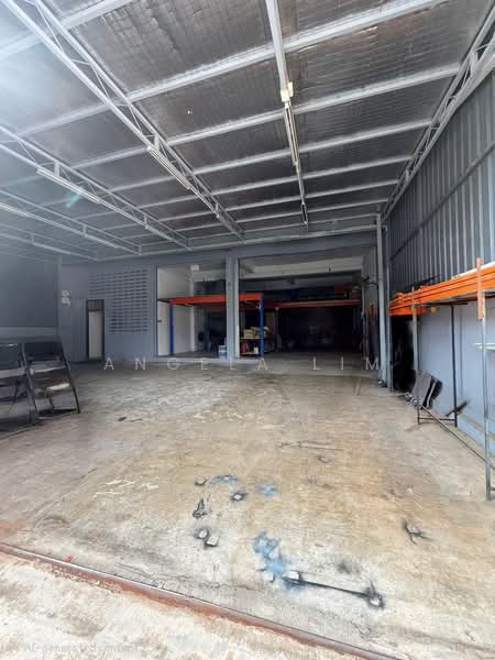 Senang Crescent, Senang Crescent, 3,500 sqft, Light Industrial (B1) For Rent, by Angela Lim, 500239102 - CommercialGuru.com.sg