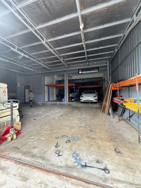 Senang Crescent, Senang Crescent, 3,500 sqft, Light Industrial (B1) For Rent, by Angela Lim, 500239102 - CommercialGuru.com.sg