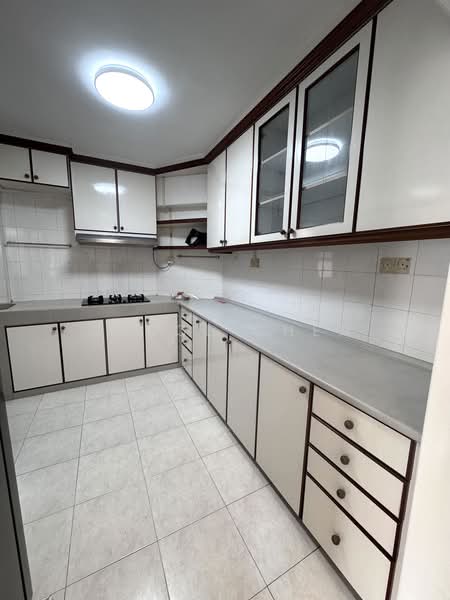 289 Bishan Street 24, 289 Bishan Street 24, 4 Bedrooms, 1,302 sqft, HDB Flat For Rent, by Carol Chen, 500239105 - Kitchen - PropertyGuru.com.sg