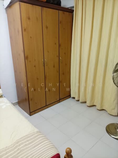 229 Bukit Batok East Avenue 3, 229 Bukit Batok East Avenue 3, Room Rental, 150 sqft, HDB Flat For Rent, by Wee Chye Heng (Alan Wee), 500239116 - Bedroom - PropertyGuru.com.sg
