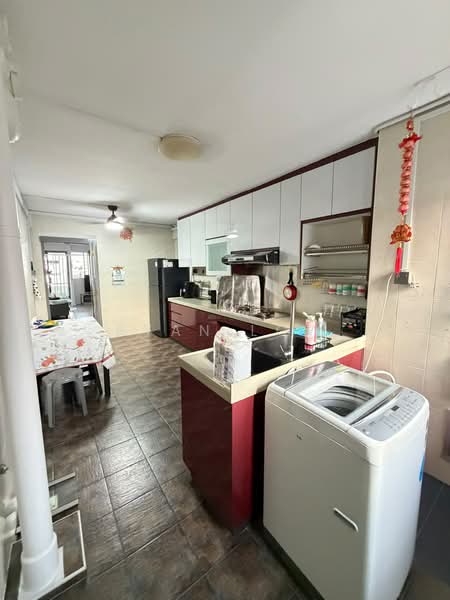 26 Teck Whye Lane, 26 Teck Whye Lane, 2 Bedrooms, 860 sqft, HDB Flat For Rent, by Ryan Low, 500239127 - Kitchen - PropertyGuru.com.sg