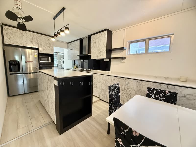 481 Pasir Ris Drive 4, 481 Pasir Ris Drive 4, 3 Bedrooms, 1,130 sqft, HDB Flat For Sale, by Young Chng, 500239166 - Kitchen - PropertyGuru.com.sg