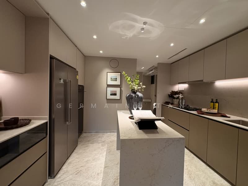 Dunearn House, 764 Dunearn Road, 4 Bedrooms, 1,378 sqft, Condominium For Sale, by Germaine Tan, 500239207 - Kitchen - PropertyGuru.com.sg