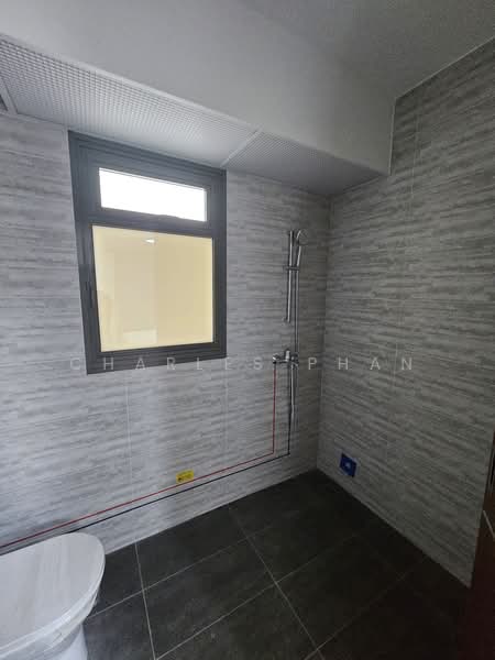 663C Tampines Street 64, 663C Tampines Street 64, 2 Bedrooms, 1,001 sqft, HDB Flat For Rent, by Charles Phan, 500239210 - Bathroom - PropertyGuru.com.sg