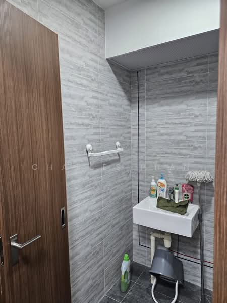 663C Tampines Street 64, 663C Tampines Street 64, 2 Bedrooms, 1,001 sqft, HDB Flat For Rent, by Charles Phan, 500239210 - Bathroom - PropertyGuru.com.sg