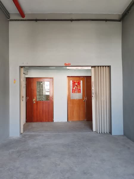 Guan Hua Warehouse Building, 85 Genting Lane, 1,350 sqft, Warehouse For Rent, by Peggy Chan, 500239212 - CommercialGuru.com.sg