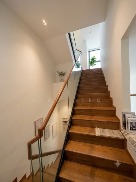 Belgravia Ace, 100 Belgravia Drive, 5 Bedrooms, 4,370 sqft, Semi-Detached House For Sale, by Alson Teo, 500239216 - Interior - PropertyGuru.com.sg