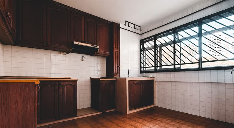 176 Bishan Street 13, 176 Bishan Street 13, Ang Mo Kio / Bishan / Thomson, 3 Bedrooms, 904 sqft, HDB Flat For Sale, by Mirza Subari, 500239219 - Kitchen - PropertyGuru.com.sg
