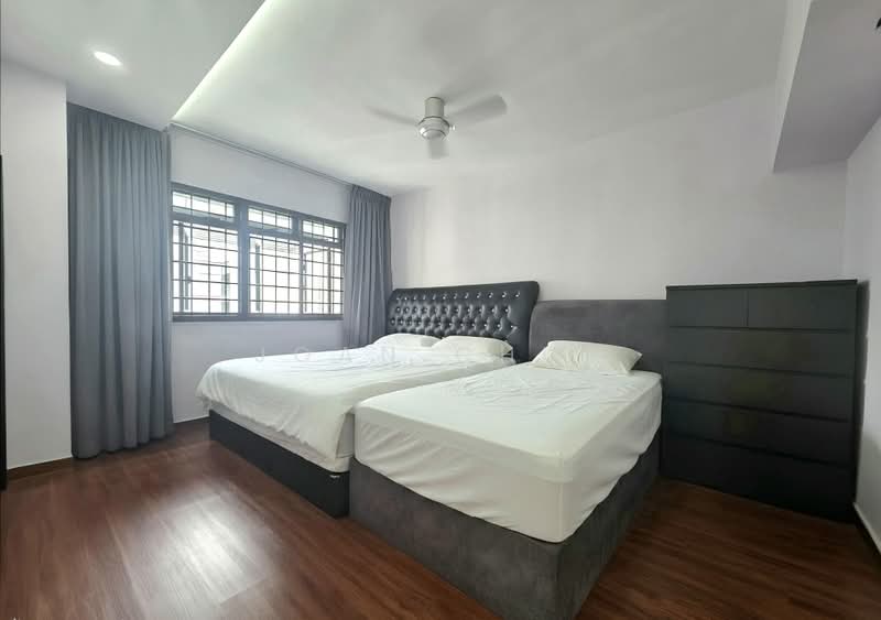 656C Jurong West Street 61, 656C Jurong West Street 61, 3 Bedrooms, 1,205 sqft, HDB Flat For Sale, by Joan Chua, 500239222 - Master Bedroom - PropertyGuru.com.sg
