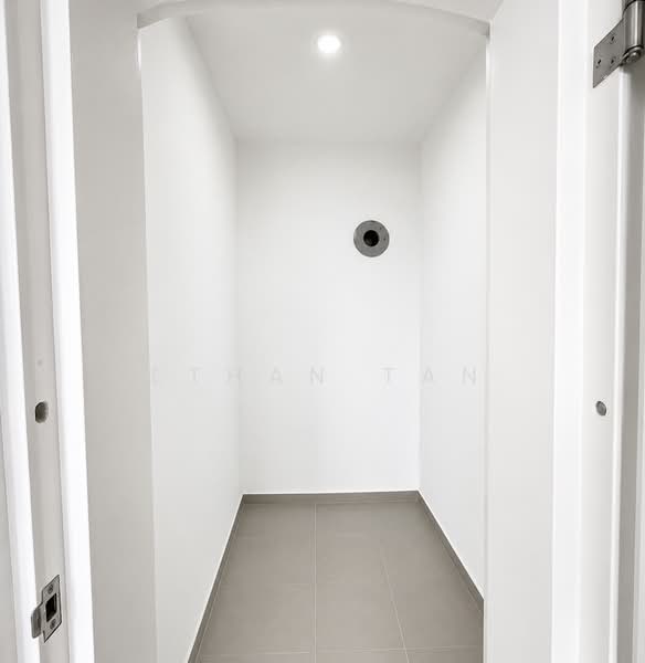 Casa Merah, 50 Tanah Merah Kechil Avenue, Bedok / Upper East Coast, 3 Bedrooms, 1,249 sqft, Condominium For Rent, by Ethan Tan, 500239227 - Interior - PropertyGuru.com.sg