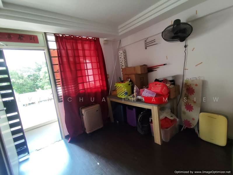 6 Marsiling Drive, 6 Marsiling Drive, 3 Bedrooms, 690 sqft, HDB Flat For Sale, by Alvin Chua Thiam Siew, 500239229 - Balcony - PropertyGuru.com.sg