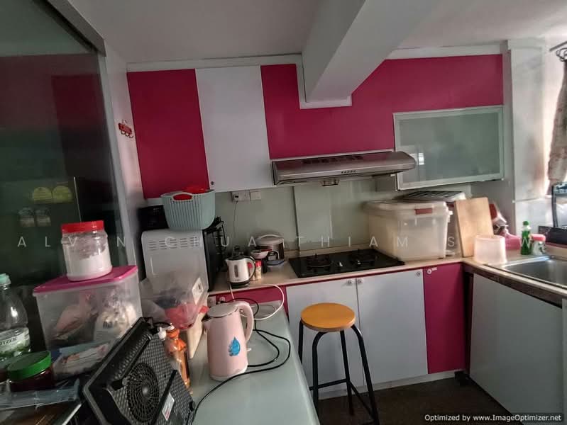 6 Marsiling Drive, 6 Marsiling Drive, 3 Bedrooms, 690 sqft, HDB Flat For Sale, by Alvin Chua Thiam Siew, 500239229 - Kitchen - PropertyGuru.com.sg
