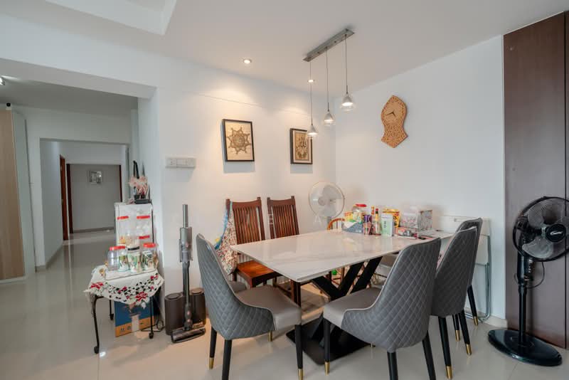 501D Wellington Circle, 501D Wellington Circle, 4 Bedrooms, 1,410 sqft, HDB Flat For Sale, by Elsie Ang, 500239243 - Dining Room - PropertyGuru.com.sg