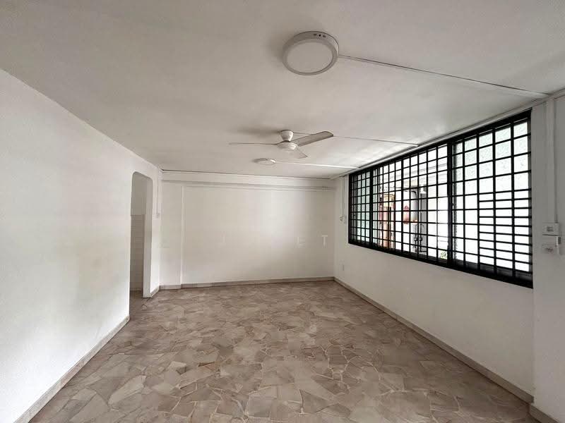 824 Woodlands Street 81, 824 Woodlands Street 81, Admiralty / Woodlands, 3 Bedrooms, 904 sqft, HDB Flat For Sale, by Janet Lim, 500239254 - Living Room - PropertyGuru.com.sg