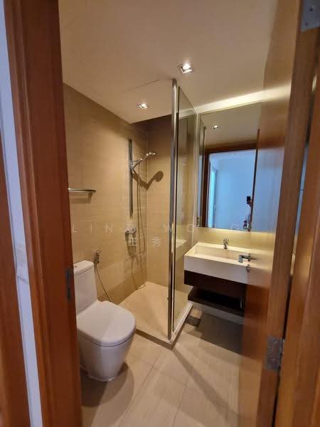 Cabana, , 4 Bedrooms, 2,917 sqft, Cluster House For Sale, by Ling Wong 王秀玲, 500239260 - Common Bathroom - PropertyGuru.com.sg