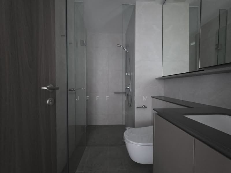 Norwood Grand, , 2 Bedrooms, 624 sqft, Condominium For Rent, by Jeff Lim, 500239264 - Bathroom - PropertyGuru.com.sg