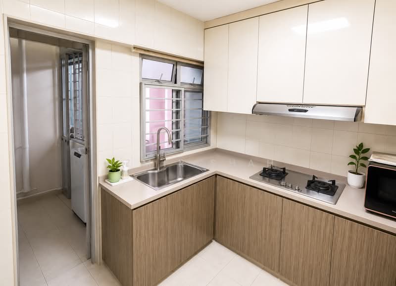 272C Sengkang Central, 272C Sengkang Central, 3 Bedrooms, 969 sqft, HDB Flat For Sale, by Izmir Shah, 500239276 - Kitchen - PropertyGuru.com.sg