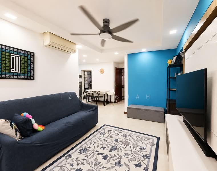 272C Sengkang Central, 272C Sengkang Central, 3 Bedrooms, 969 sqft, HDB Flat For Sale, by Izmir Shah, 500239276 - Living Room - PropertyGuru.com.sg