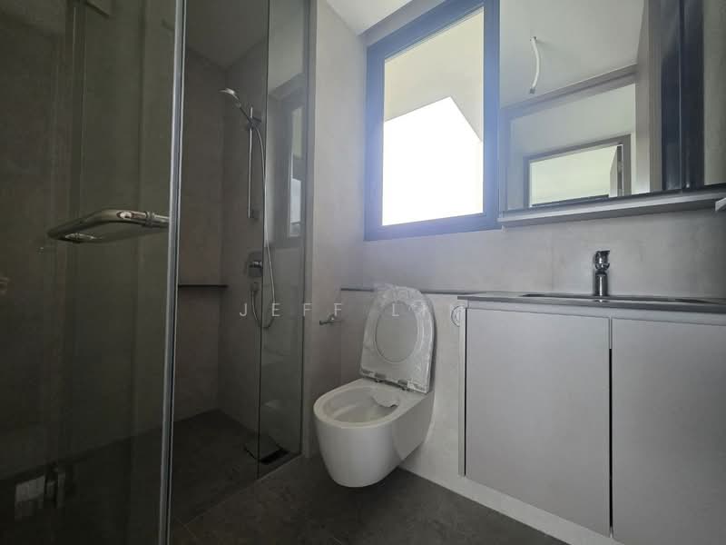 Norwood Grand, , 3 Bedrooms, 1,044 sqft, Condominium For Rent, by Jeff Lim, 500239289 - Bathroom - PropertyGuru.com.sg