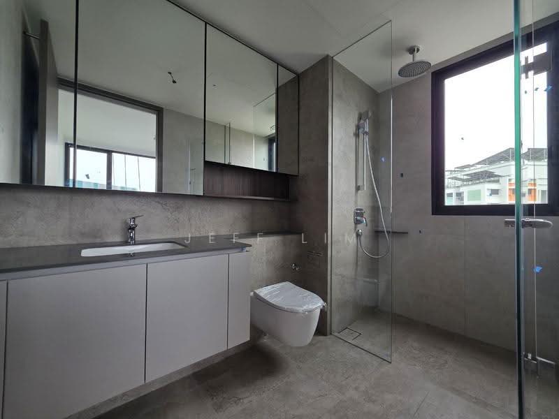 Norwood Grand, Admiralty / Woodlands, 3 Bedrooms, 1,044 sqft, Condominium For Rent, by Jeff Lim, 500239289 - Bathroom - PropertyGuru.com.sg
