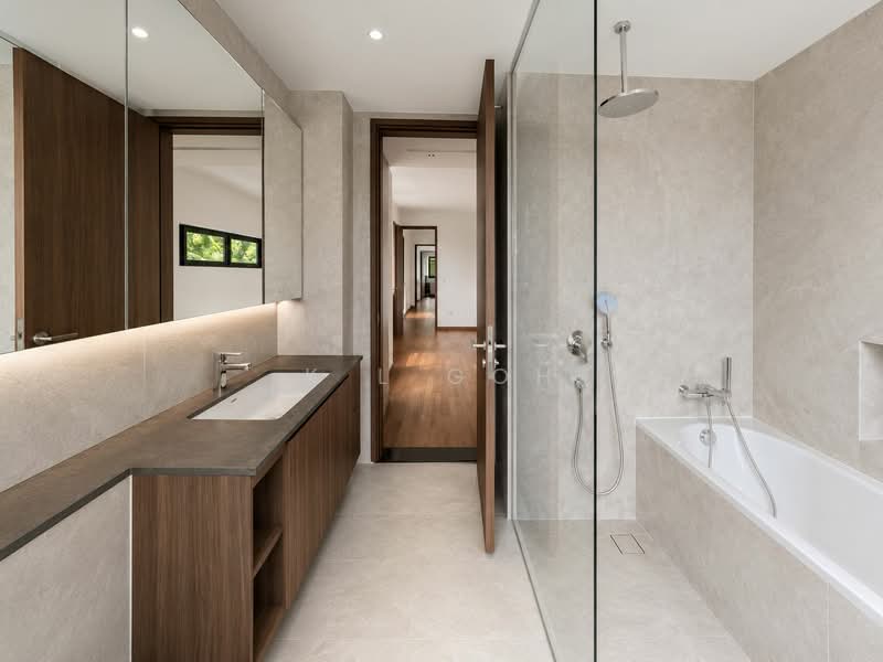 LANDED7772@BRAND NEW DETACHED WITH BASEMENT AND POOL AT CLUNY PARK, Cluny Park Road, Botanic Garden, 5 Bedrooms, 6,308 sqft, Cluster House For Sale, by K L Goh, 500239294 - Bathroom - PropertyGuru.com.sg