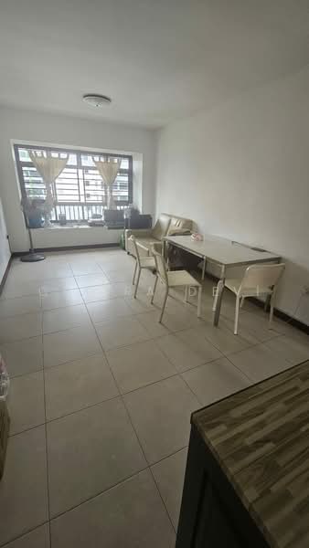 339D Kang Ching Road, 339D Kang Ching Road, 2 Bedrooms, 721 sqft, HDB Flat For Rent, by Chitra Devi, 500239318 - Living Room - PropertyGuru.com.sg