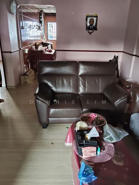 605 Ang Mo Kio Avenue 5, 605 Ang Mo Kio Avenue 5, Room Rental, 130 sqft, HDB Flat For Rent, by Dennis Lim, 500239326 - Living Room - PropertyGuru.com.sg
