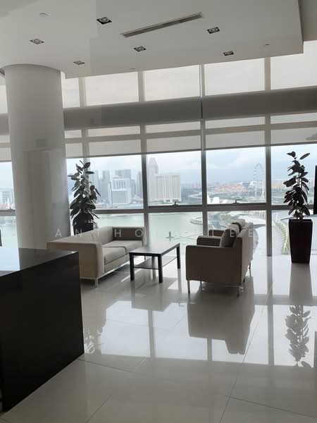 Marina Bay Residences, 18 Marina Boulevard, 2 Bedrooms, 1,055 sqft, Condominium For Rent, by Anthony Lee, 500239329 - Living Room - PropertyGuru.com.sg