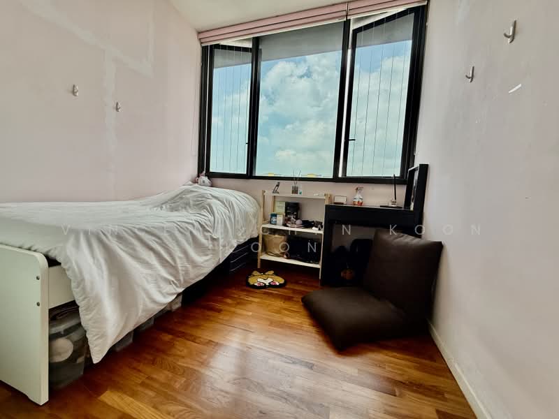 The Amore, 53A Edgedale Plains, 4 Bedrooms, 1,227 sqft, Executive Condominium For Sale, by Vincent Chan Koon Koon, 500239337 - Bedroom - PropertyGuru.com.sg