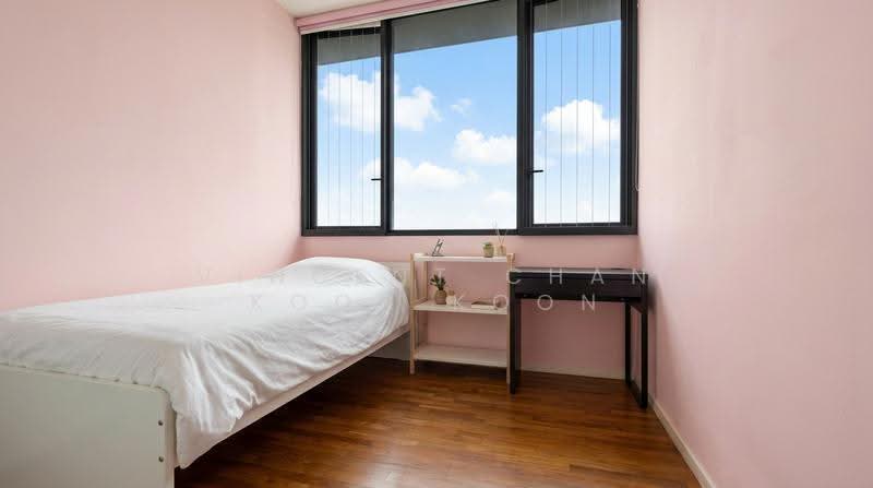 The Amore, 53A Edgedale Plains, Hougang / Punggol / Sengkang, 4 Bedrooms, 1,227 sqft, Executive Condominium For Sale, by Vincent Chan Koon Koon, 500239337 - Bedroom(Ai declutter) - PropertyGuru.com.sg